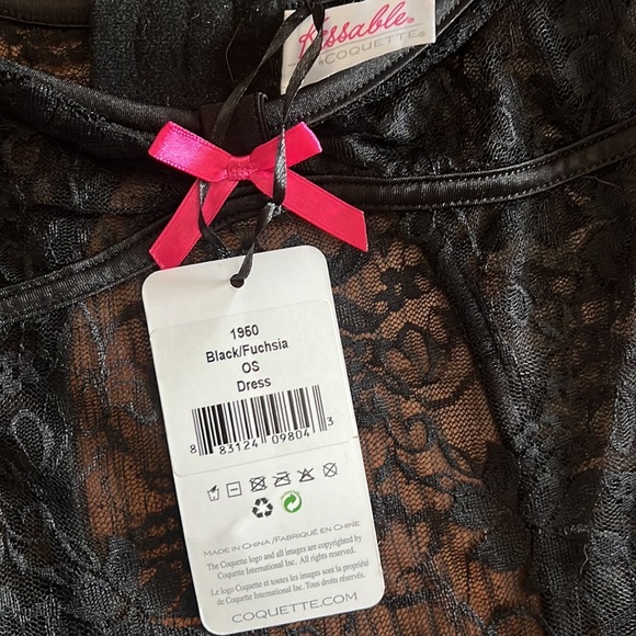 Coquette Kissable Stretch Lace Dress - Picture 4 of 4